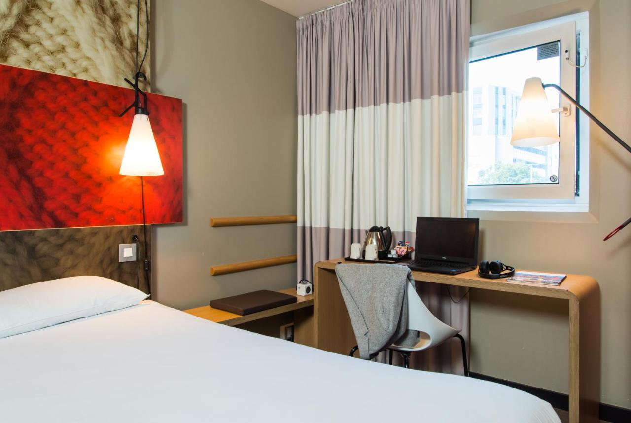 Ibis Sheffield City Exterior foto