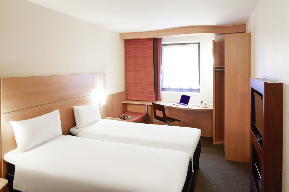 Ibis Sheffield City Exterior foto